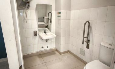 LOCAL COMERCIAL LOS LEONES CON BILBAO, PROVIDENCIA, 149 M2. OPCIONAL 2 ESTACIONAMIENTOS