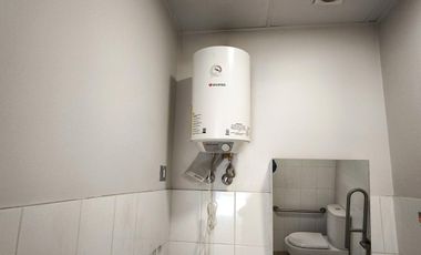 LOCAL COMERCIAL LOS LEONES CON BILBAO, PROVIDENCIA, 149 M2. OPCIONAL 2 ESTACIONAMIENTOS