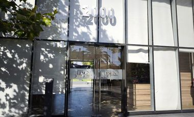 LOCAL COMERCIAL LOS LEONES CON BILBAO, PROVIDENCIA, 149 M2. OPCIONAL 2 ESTACIONAMIENTOS