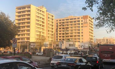 LOCAL COMERCIAL LOS LEONES CON BILBAO, PROVIDENCIA, 149 M2. OPCIONAL 2 ESTACIONAMIENTOS