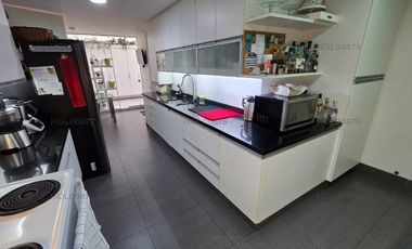 A unos pasos del Golf de San Isidro, este departamento premium te espera!!