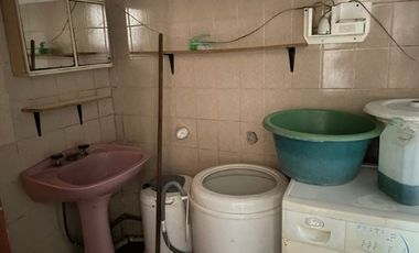 Casa a reciclar 2 dorm patio y cochera