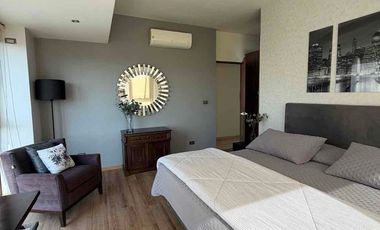 AMPLIO DEPARTAMENTO EN RENTA frente a SONATA