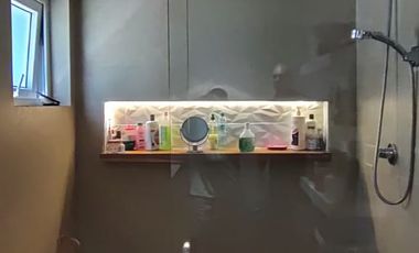 Residencial Cumbres: Casa con 18 paneles solares / Home with 18 solar panels