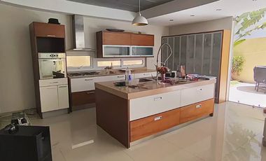 Residencial Cumbres: Casa con 18 paneles solares / Home with 18 solar panels