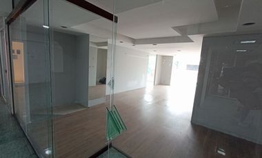 RENTA LOCAL AV JUAREZ Y 23 SUR PUEBLA UPAEP