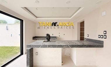 Vendo Preventa de bella casa en Fraccionamiento privado, zona Córdoba- Fortín