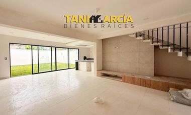 Vendo Preventa de bella casa en Fraccionamiento privado, zona Córdoba- Fortín