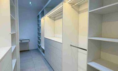 Casa en Alquiler de Estreno en Urb. Riona