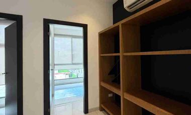 Casa en Alquiler de Estreno en Urb. Riona