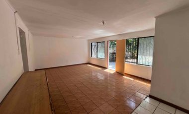 Arriendo amplia casa 3D 1B en recoleta