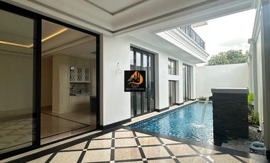 TP96.Rumah baru 3Lt ada kolam Renang Area Premium di Cipete jakarta Selatan