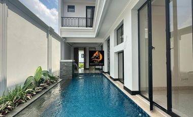 TP96.Rumah baru 3Lt ada kolam Renang Area Premium di Cipete jakarta Selatan
