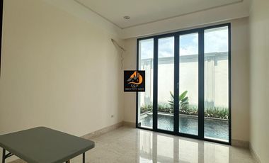 TP96.Rumah baru 3Lt ada kolam Renang Area Premium di Cipete jakarta Selatan