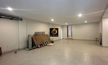 TP96.Rumah baru 3Lt ada kolam Renang Area Premium di Cipete jakarta Selatan