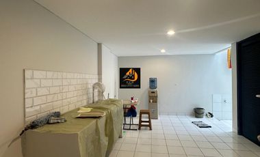 TP96.Rumah baru 3Lt ada kolam Renang Area Premium di Cipete jakarta Selatan