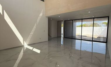 Casa en venta 4 recámaras ENTREGA INMEDIATA al norte de Mérida