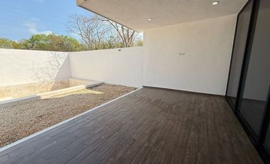 Casa en venta 4 recámaras ENTREGA INMEDIATA al norte de Mérida