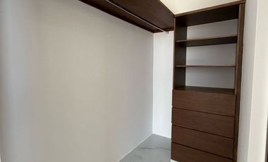 Casa en venta 4 recámaras ENTREGA INMEDIATA al norte de Mérida