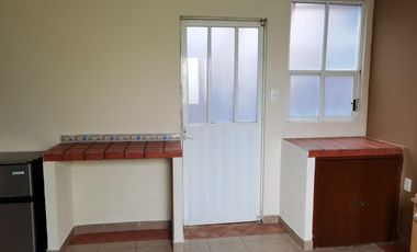 ESTUDIO EN RENTA AMUEBLADO Y CON SERVICIOS