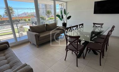 SE ARRIENDA DPTO. 3D/2B, AMOBLADO, AÑO CORRIDO, LA HERRADURA