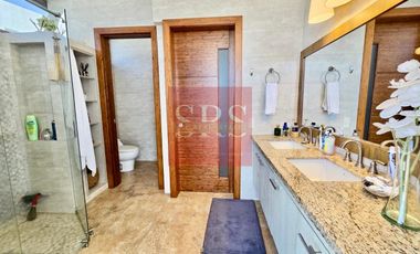 VENTA CASA DE LUJO VISTA AL MAR 3 DOR/4 BA