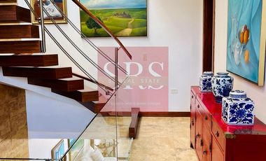 VENTA CASA DE LUJO VISTA AL MAR 3 DOR/4 BA