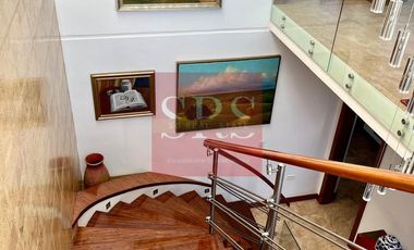 VENTA CASA DE LUJO VISTA AL MAR 3 DOR/4 BA