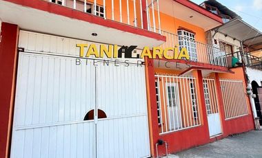 Vendo Casa muy amplia super céntrica!! en Córdoba, a unas calles de la clínica 61 y parque San Miguel!!