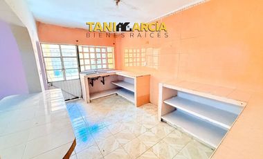 Vendo Casa muy amplia super céntrica!! en Córdoba, a unas calles de la clínica 61 y parque San Miguel!!