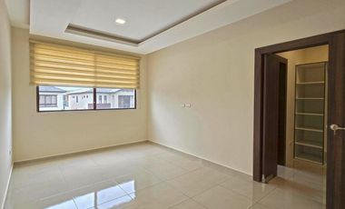 Alquiler de Casa de 3 Dormitorios, Moderna, Amplia y Equipada - Urb. Ciudad Celeste, Etapa Estribor