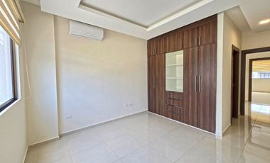 Alquiler de Casa de 3 Dormitorios, Moderna, Amplia y Equipada - Urb. Ciudad Celeste, Etapa Estribor