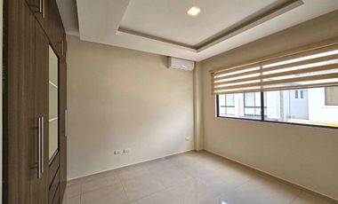 Alquiler de Casa de 3 Dormitorios, Moderna, Amplia y Equipada - Urb. Ciudad Celeste, Etapa Estribor