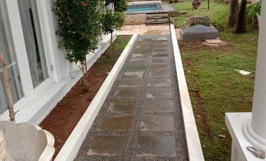 Rumah Mewah 2 Lantai di Taman Aries Kembangan