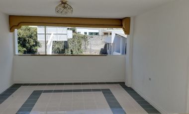 ¡OPORTUNIDAD!, en el Club Los Chillos vendo propiedad de 1125m2 de terreno y 460m2 de construcción