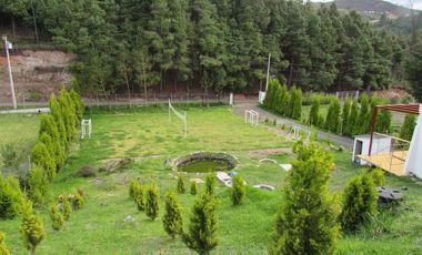 lujosa Y Ammplia Propiedad dentro de Exclusivq Urbanización