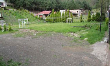 lujosa Y Ammplia Propiedad dentro de Exclusivq Urbanización