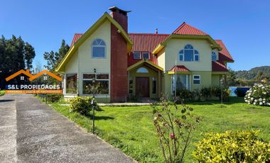 Casa 254 m² en Parcela 5.053 m² | Chamiza a orilla de Carretera Austral | 4 Dormitorios | Puerto Montt