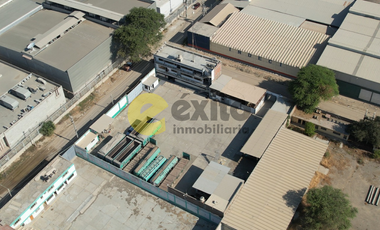 VENDO LOCAL COMERCIAL EN ZONA INDUSTRIAL AL COSTADO DEL REAL PLAZA