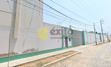 VENDO LOCAL COMERCIAL EN ZONA INDUSTRIAL AL COSTADO DEL REAL PLAZA