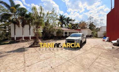 Rento Bella Casa de 1 Nivel en Córdoba de 4,400 m2 terreno, Fraccionamiento Privado