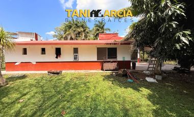 Rento Bella Casa de 1 Nivel en Córdoba de 4,400 m2 terreno, Fraccionamiento Privado