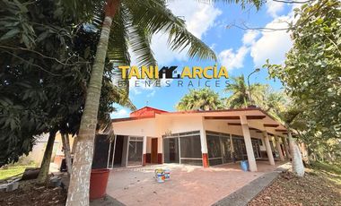 Rento Bella Casa de 1 Nivel en Córdoba de 4,400 m2 terreno, Fraccionamiento Privado