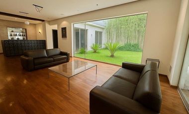 CASA EN VENTA EN BOSQUES DE LAS LOMAS