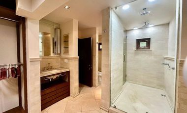 CASA EN VENTA EN BOSQUES DE LAS LOMAS