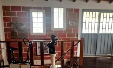 VENTA DE FINCA MUY ACOGEDORA DE 2.100 MT2 EN VEREDA LA MESETA, EL PEÑOL, ANTIOQUIA