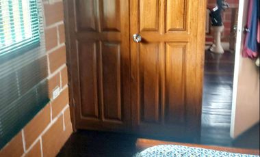 VENTA DE FINCA MUY ACOGEDORA DE 2.100 MT2 EN VEREDA LA MESETA, EL PEÑOL, ANTIOQUIA