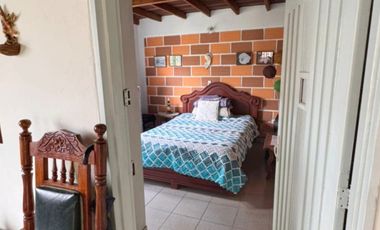 VENTA DE FINCA MUY ACOGEDORA DE 2.100 MT2 EN VEREDA LA MESETA, EL PEÑOL, ANTIOQUIA