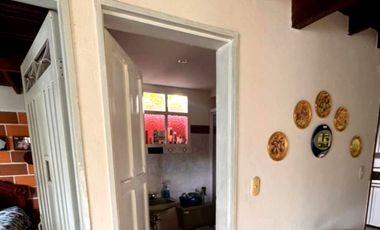 VENTA DE FINCA MUY ACOGEDORA DE 2.100 MT2 EN VEREDA LA MESETA, EL PEÑOL, ANTIOQUIA