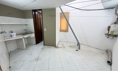 Casa en Renta en Lomas del Country, por Circunvalación y Ávila Camacho
